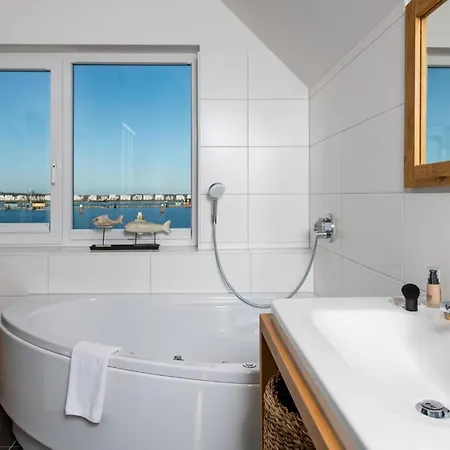 Newport Apartment